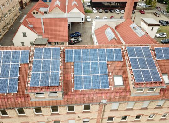 Solar power instead of CO₂
