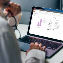 HR-DASHBOARD MIT WIDGETS