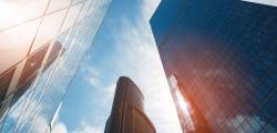 Managing fluctuations in customer traffic at store locations